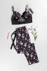 بيجامه توب ساتان