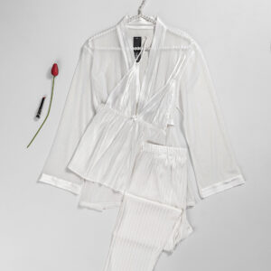 بيجاما ثلاث قطع ساتان