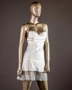 طقم قطعتين ساتان روب شيفون